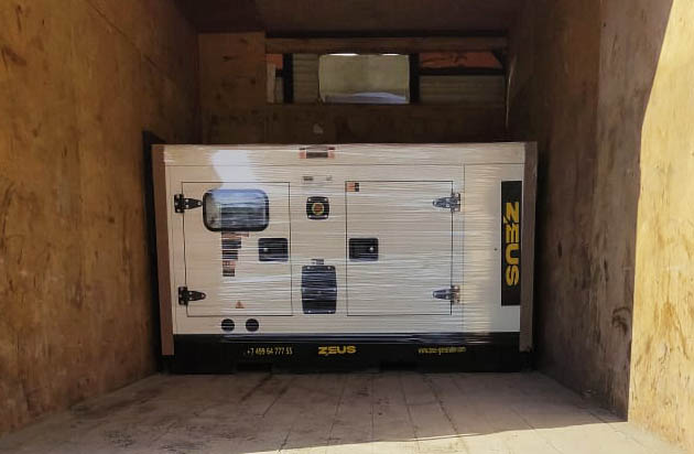 Дизельный генератор Zeus AD20-T400R (20 кВт) для строительной компании