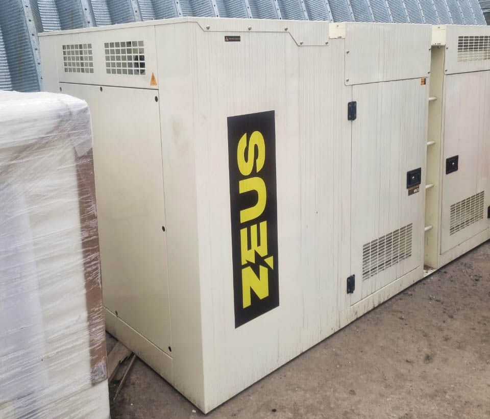 Дизельный генератор Zeus AD300-T400W для торговой компании