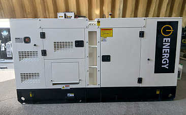 Дизельный генератор ENERGY 80 кВт в кожухе на базе двигателя Ricardo для строительной компании