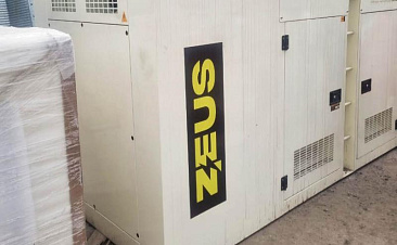 Дизельный генератор Zeus AD300-T400W для торговой компании